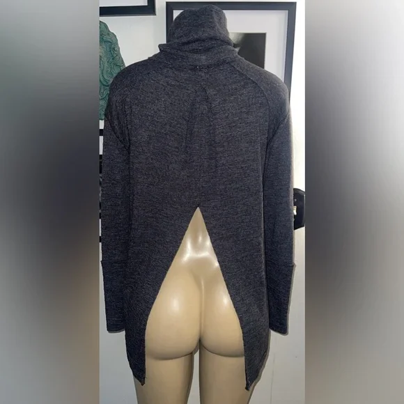 Free People We The Free Split-Back Turtleneck Pullover Top XS Dark Gray - Picture 4 of 8